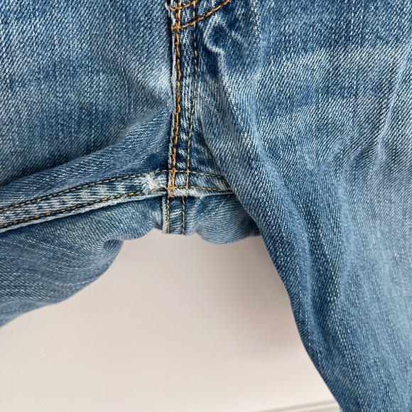 💙Vintage look LEVI’s cut off jean shorts- Sz 34💙 - Picture 8 of 9